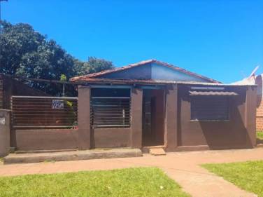 SOÑAS con tu PRIMERA CASA, Tenes esta OPCION IDEAL EN CAMBYRETA ARROYO PORA - 1