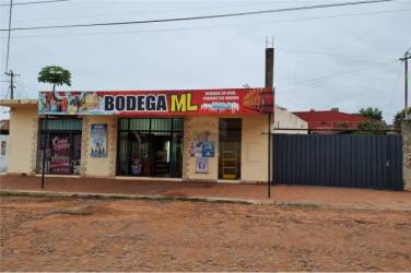VENDO CASA CON SALON COMERCIAL EN SAN LORENZO- ZONA SHOPPING - 1