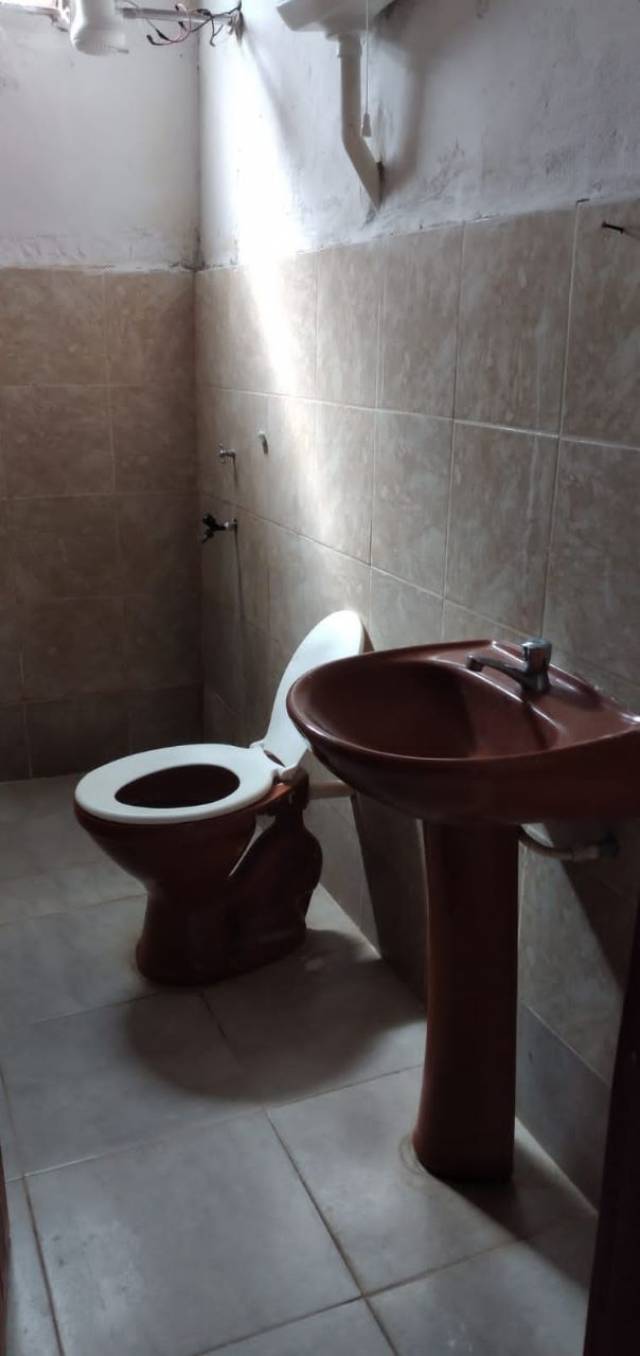 Vivienda a pocas cuadras de la Avda. Principal - 1